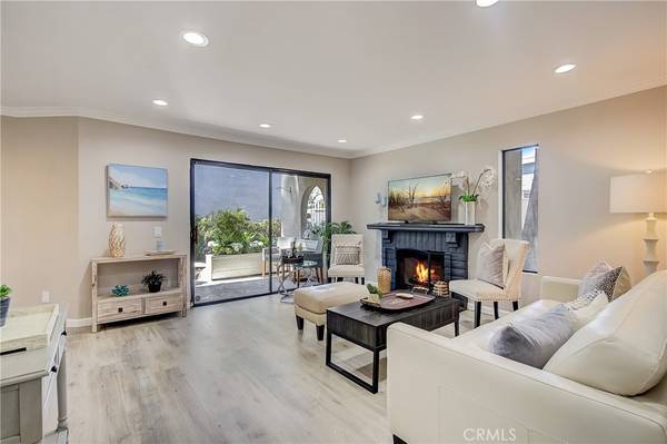 Costa Mesa, CA 92627,409 Brighton Springs