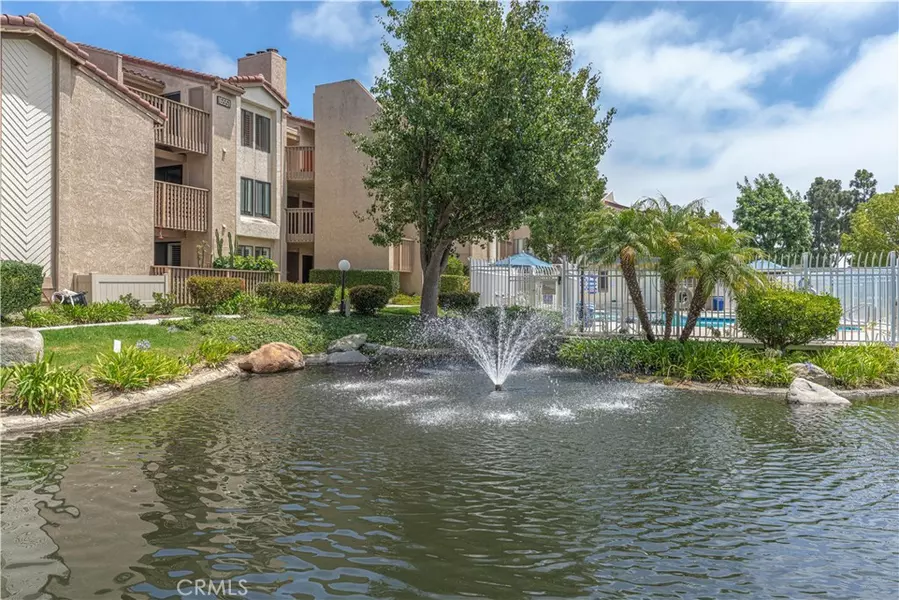 16551 Grunion #304, Huntington Beach, CA 92649