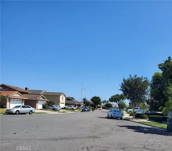 Fountain Valley, CA 92708,16711 Oleander