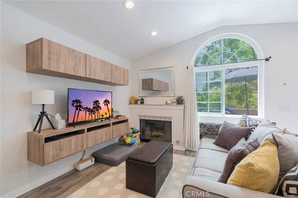 Rancho Santa Margarita, CA 92688,70 Via Prado