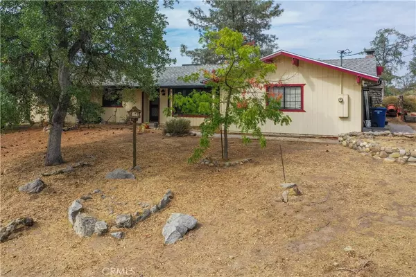 31054 Moccassin CT, Coarsegold, CA 93614