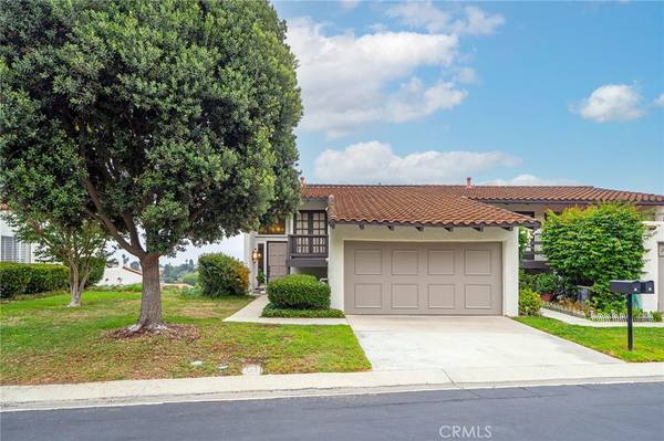 33 Oaktree LN, Rolling Hills Estates, CA 90274