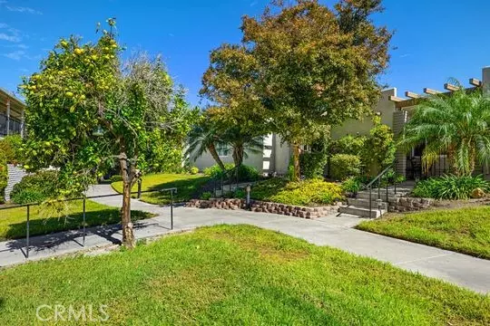 Laguna Woods, CA 92637,2303 Via Puerta #B