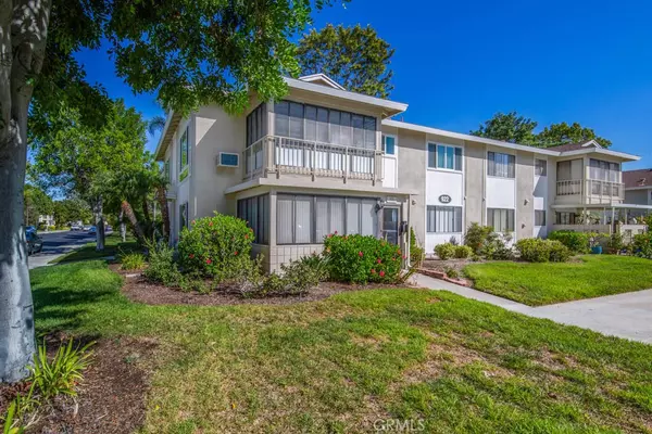 Laguna Woods, CA 92637,922 Avenida Majorca #Q