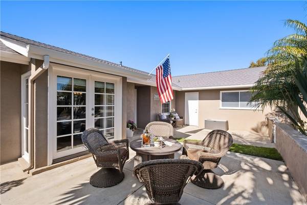 Huntington Beach, CA 92646,20601 Sandpiper LN