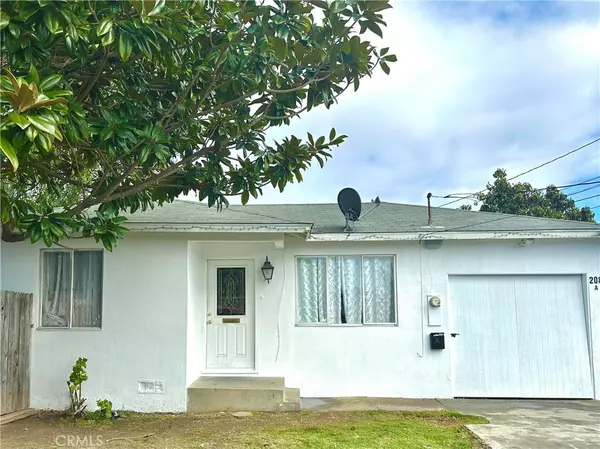 2086 Wallace AVE, Costa Mesa, CA 92627