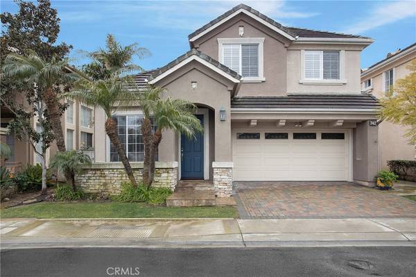 742 Sandglass, Huntington Beach, CA 92648