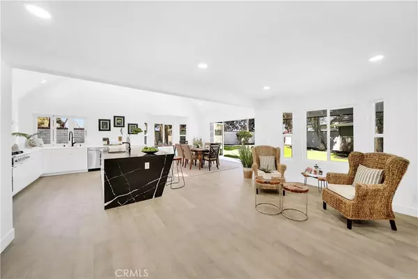 Costa Mesa, CA 92626,3489 Windsor Court