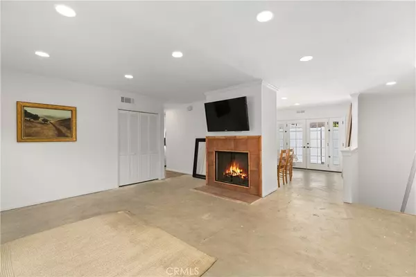 San Clemente, CA 92672,118 Avenida Sierra