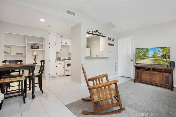 Rancho Santa Margarita, CA 92688,34 Pica Flor #47