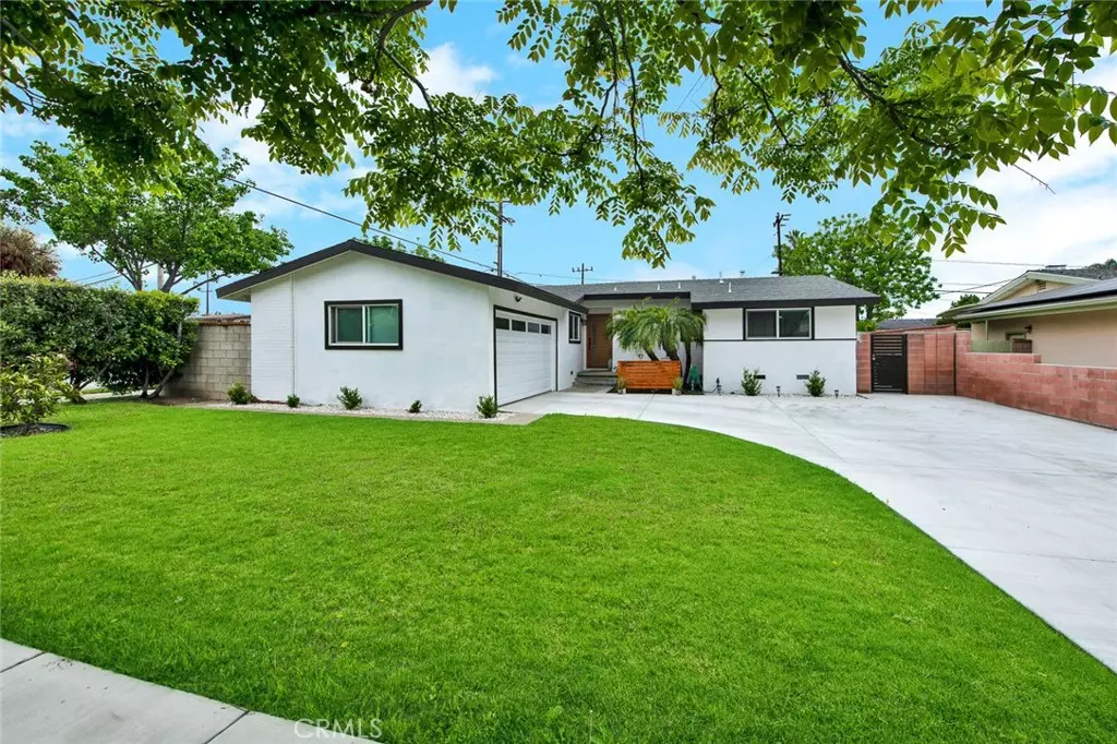 Costa Mesa, CA 92626,3001 Fernheath Lane