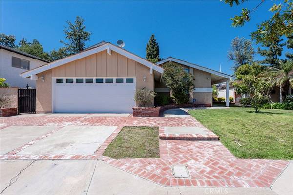 Yorba Linda, CA 92886,19711 Ridgewood PL