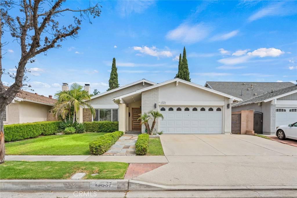 Cerritos, CA 90703,13637 Aclare LN