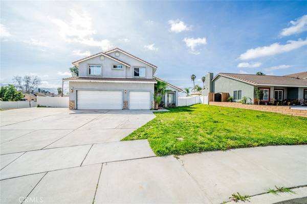 Colton, CA 92324,236 Coyote DR