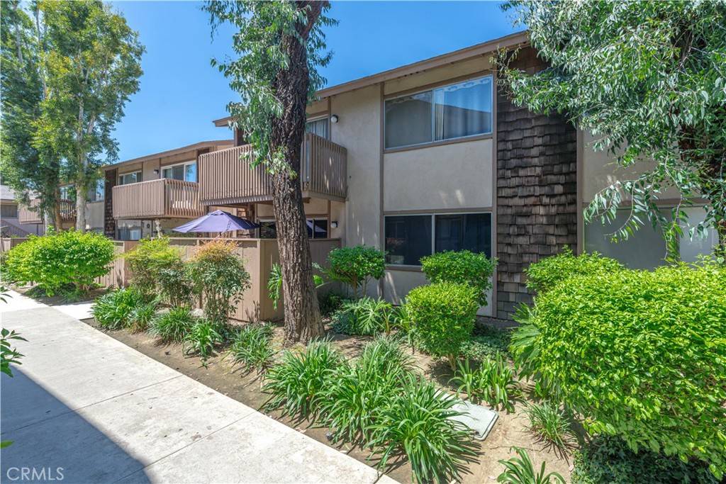 1062 Cabrillo Park DR #D, Santa Ana, CA 92701