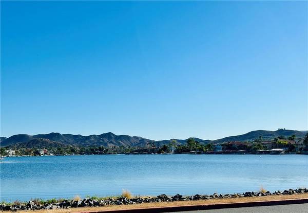 22630 Buttercup PL, Canyon Lake, CA 92587