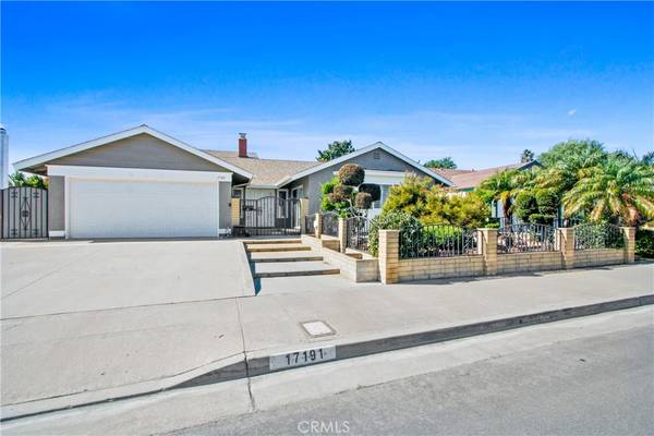 Huntington Beach, CA 92649,17191 Friml LN