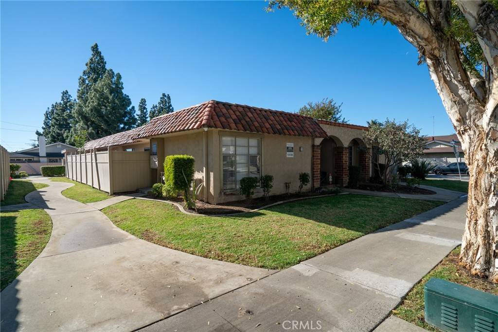 Fullerton, CA 92831,3100 Quartz LN