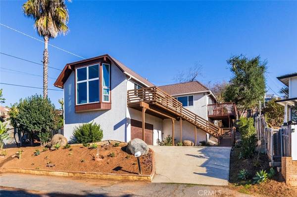 926 Park Villa PL, Escondido, CA 92025