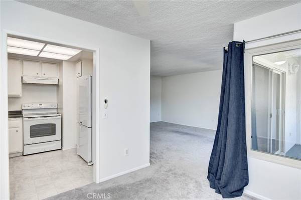 Huntington Beach, CA 92646,8777 Coral Springs CT #7H