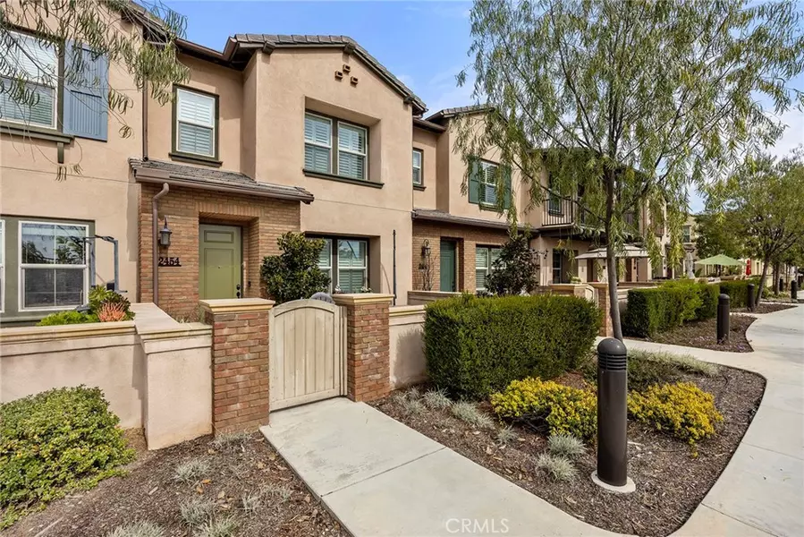 2454 Sanabria LN, Brea, CA 92821