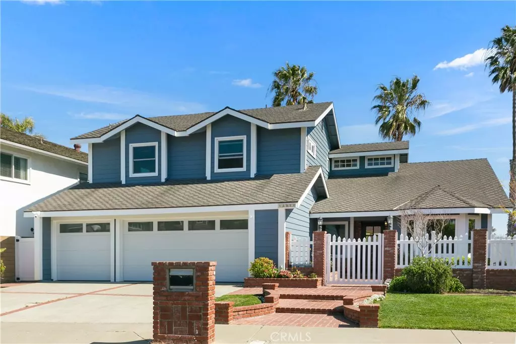 Huntington Beach, CA 92649,18022 Starmont LN