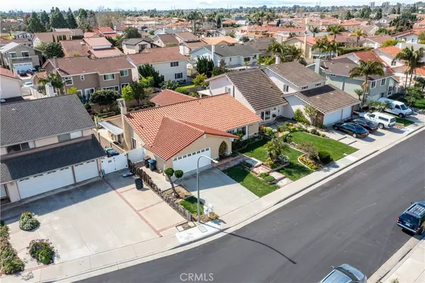 Fountain Valley, CA 92708,9212 Molt River CIR