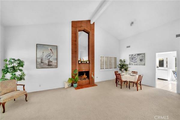 Huntington Beach, CA 92647,17932 Fernpoint CIR