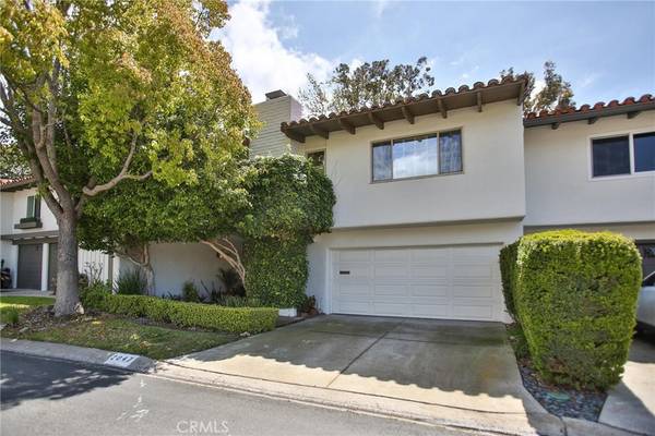 2047 Vista Cajon, Newport Beach, CA 92660