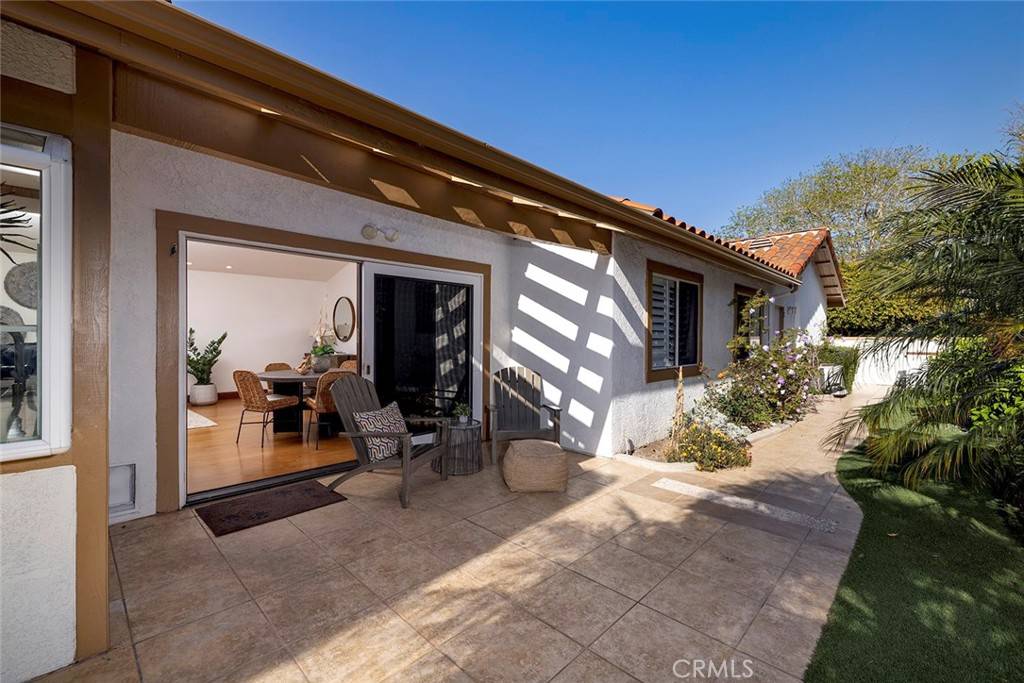 Huntington Beach, CA 92648,910 Lake ST