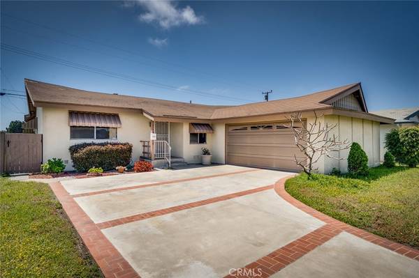 Huntington Beach, CA 92649,5392 Hendricksen DR