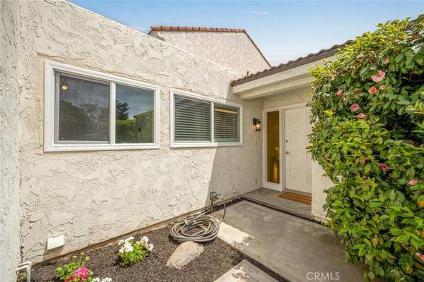 Irvine, CA 92612,7 Yellowwood WAY