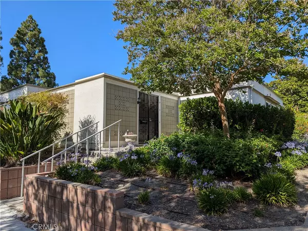 539 Via Estrada #D, Laguna Woods, CA 92637