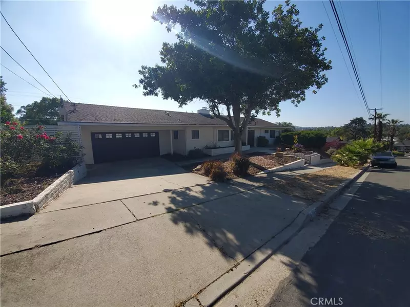 5770 Urban DR, La Mesa, CA 91942