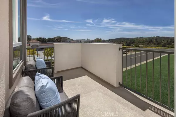 Vista, CA 92081,964 Foxwood LN