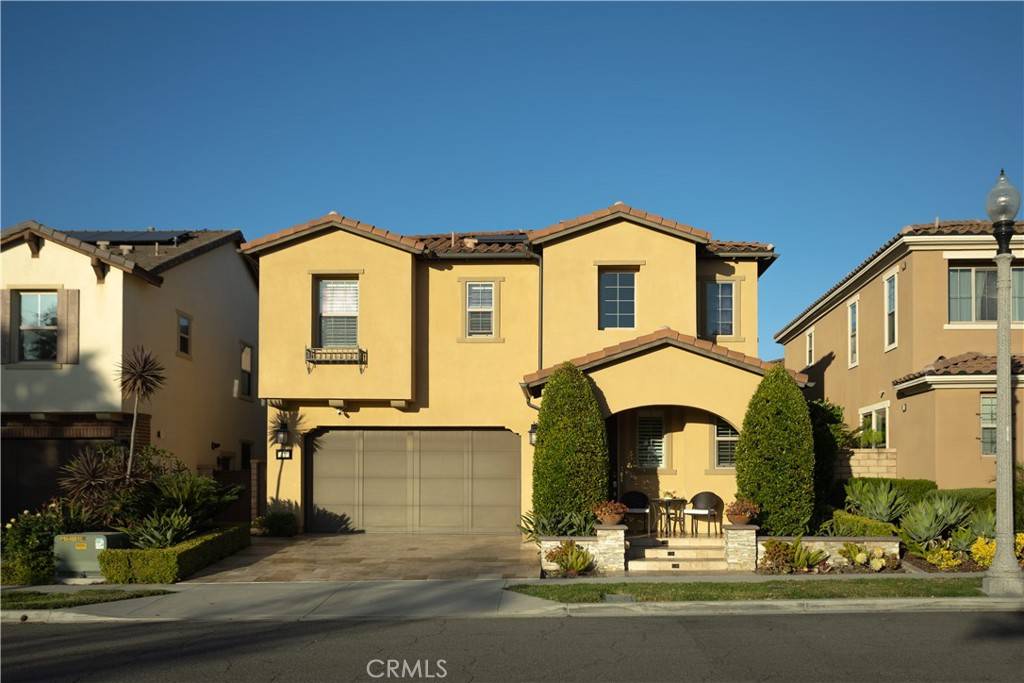 Lake Forest, CA 92630,17 honeysuckle