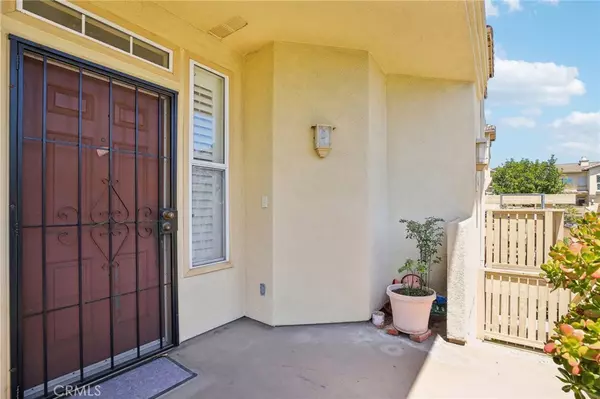 Anaheim, CA 92802,489 W Summerfield CIR