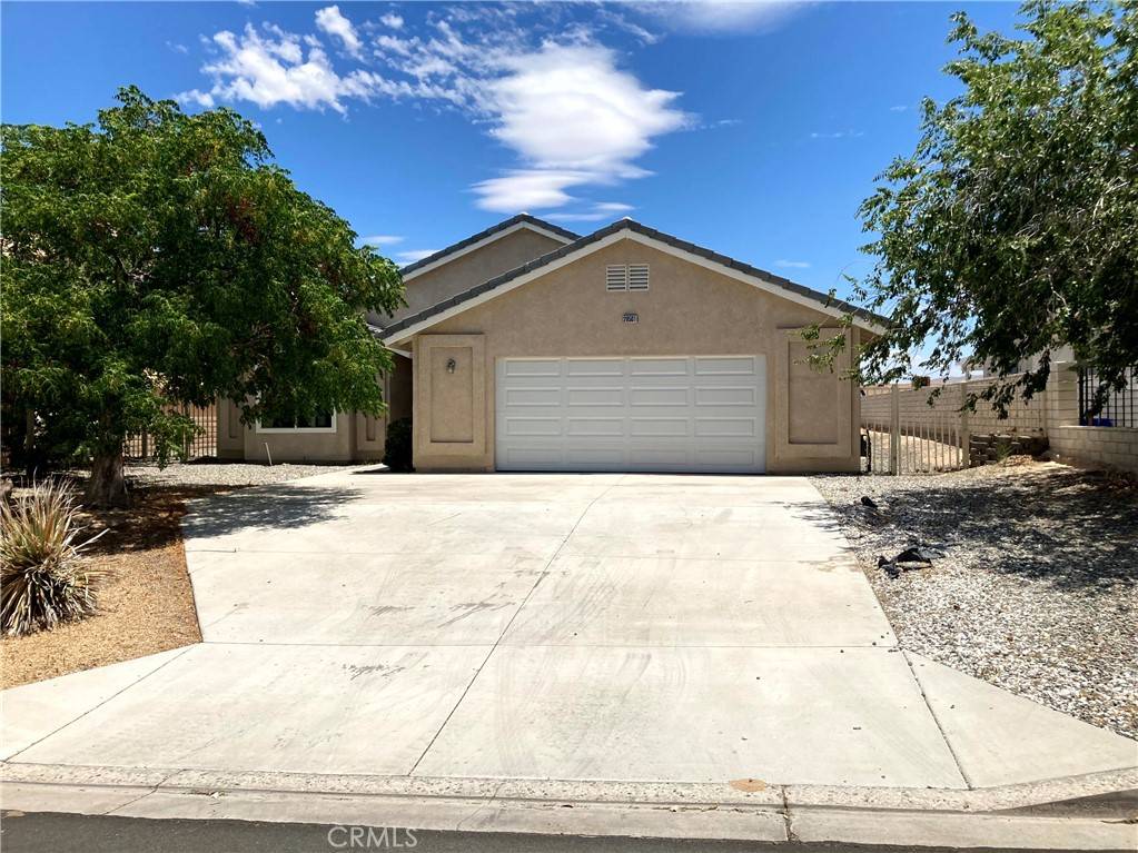 26501 Mainsail LN, Helendale, CA 92342