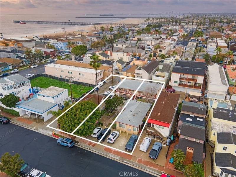 111 14th St, Seal Beach, CA 90740