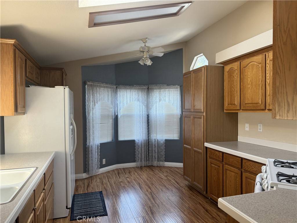 Placentia, CA 92870,161 E Orangethorpe AVE #130