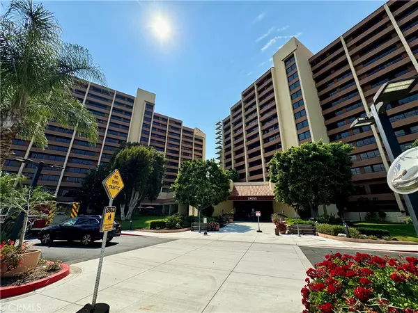 24055 Paseo Del Lago #1357, Laguna Woods, CA 92637