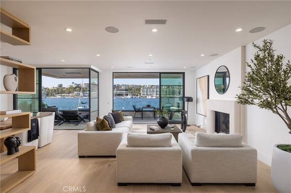 Newport Beach, CA 92663,414 Via Lido Nord