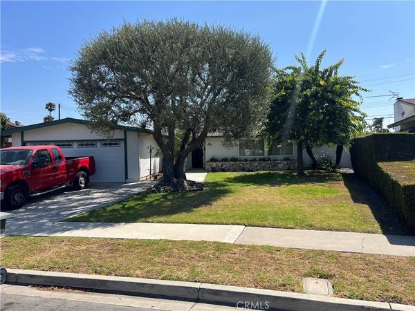 2976 Bimini PL, Costa Mesa, CA 92626