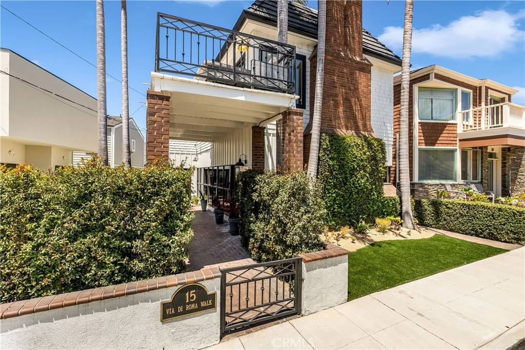 15 Via Di Roma WALK, Long Beach, CA 90803