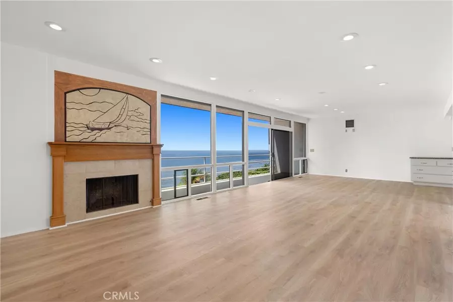 2105 W Paseo Del Mar, San Pedro, CA 90732