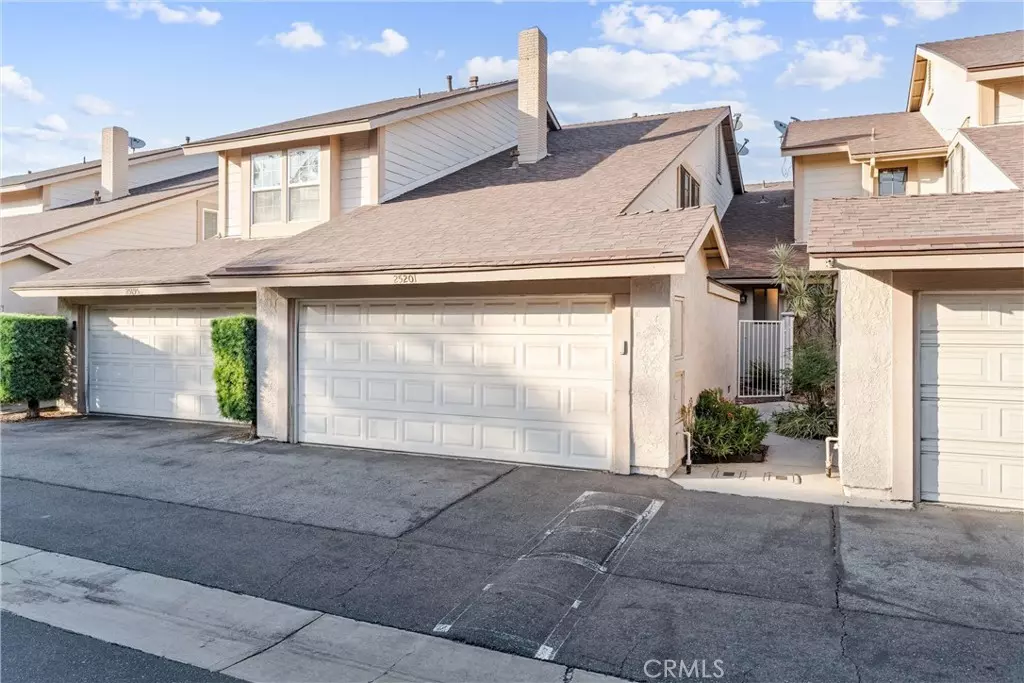 Lake Forest, CA 92630,25201 Chestnutwood