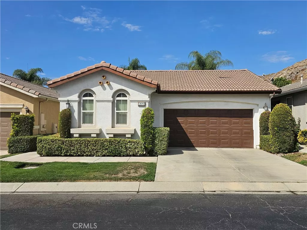 Hemet, CA 92545,209 Furyk WAY