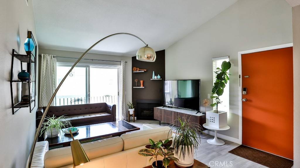 Yorba Linda, CA 92887,23413 Cambridge RD #193