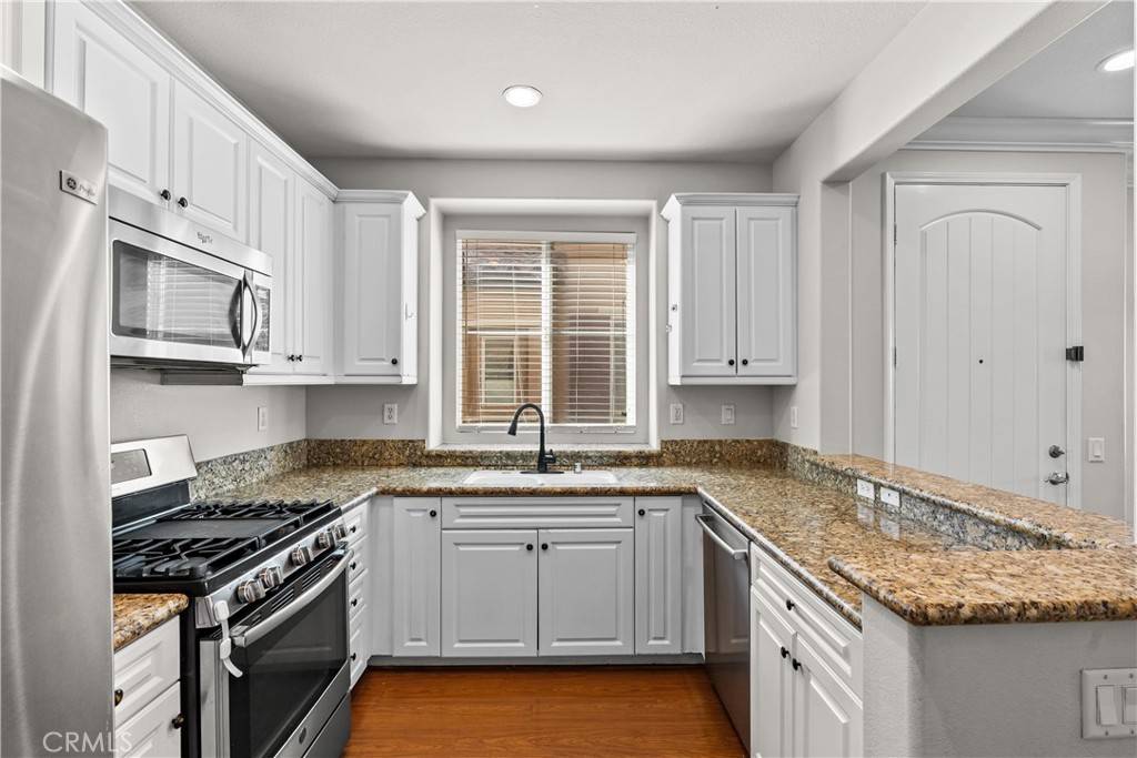 Saugus, CA 91350,28433 Casselman LN
