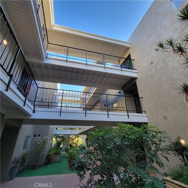 2405 Via Mariposa W #1B, Laguna Woods, CA 92637